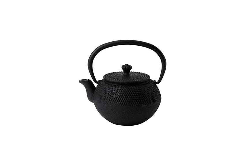 35 cl (12.25 oz)  Takara Cast Iron Teapot Black with Filter (small)* (Box of 12)