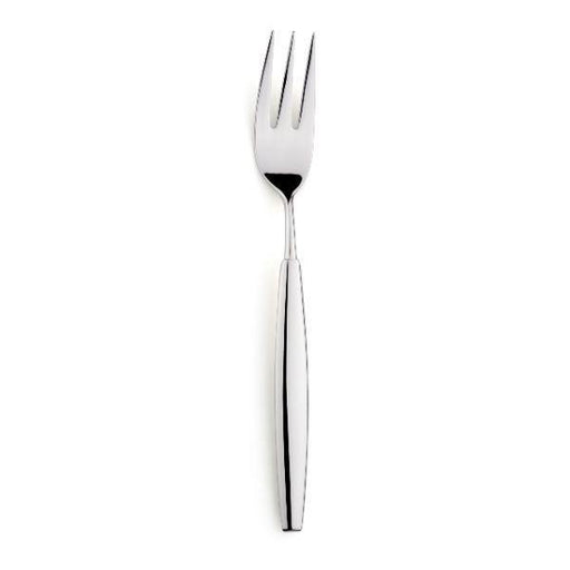 The Elia Marina Serving Fork is polished to a high mirror shine, this 18/10 Stainless Steel cutlery piece brings a sense of quality and elegance to the tabletop.