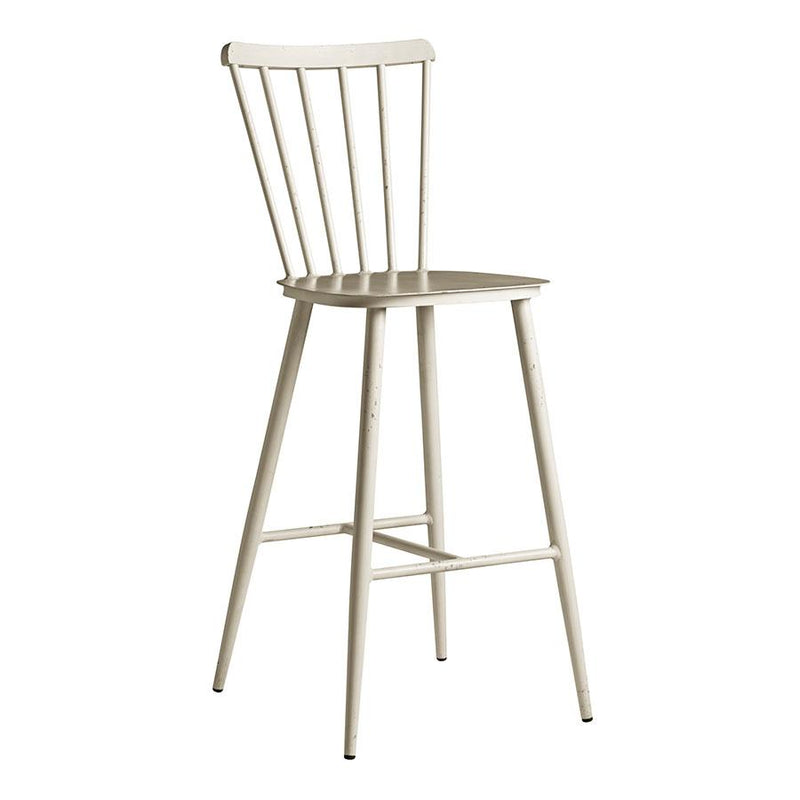Aluminium bar stool
Bring contemporary elegance to your internal or external dining area: on-trend aluminium, retro spindle back design bar stool with rustic appeal.