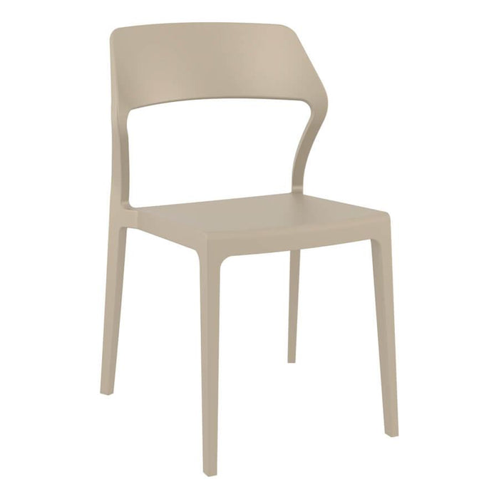 Superior quality, blow moulded side chair available in 6 colours
Snow chair is produced with a single injection of polypropylene reinforced with glass fibre obtained by means of the latest generation of air moulding technology with neutral tones. For indoor and outdoor use.